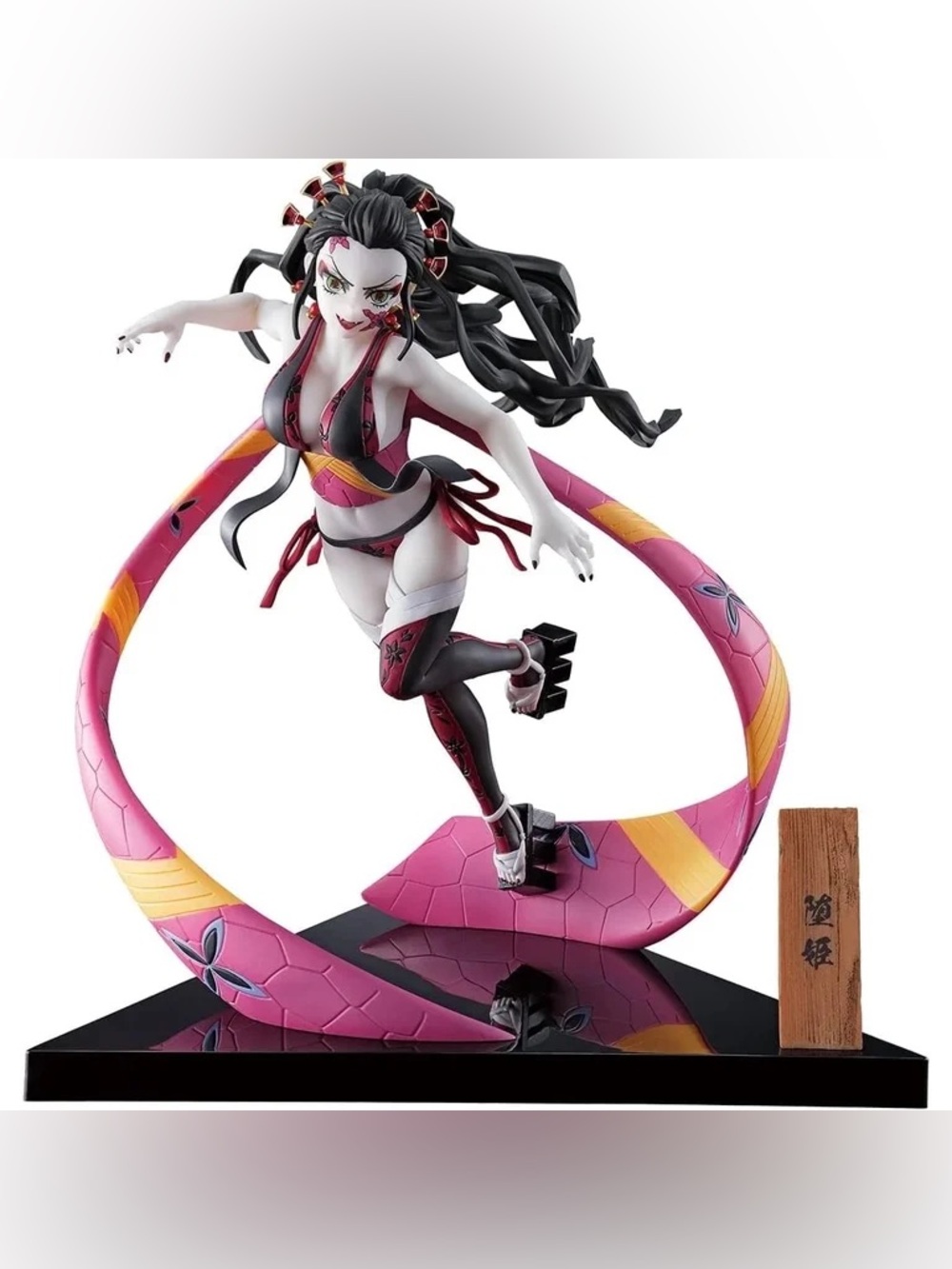 Ichibansho Figure Demon Slayer Daki NO BOX